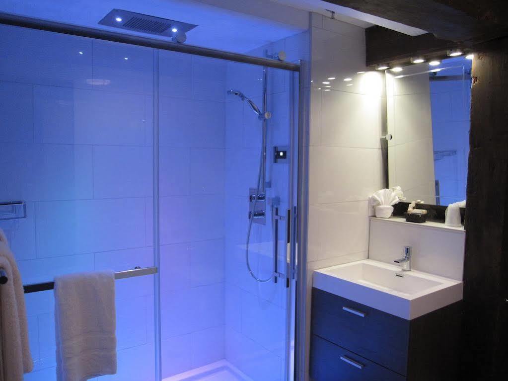 Hotel Epik Montreal Zewnętrze zdjęcie